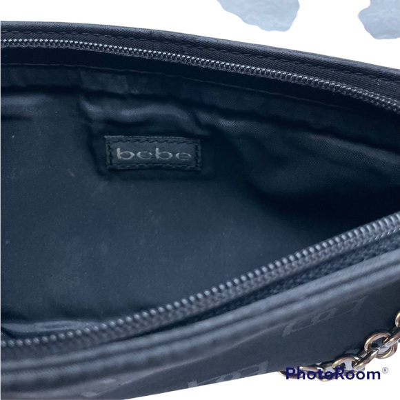 Bebe logo  mini shoulder purse in good conditions is very clean very good shape - Picture 3 of 3
